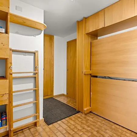 Dents-rousses E2 - 5 Pers - * Siviez