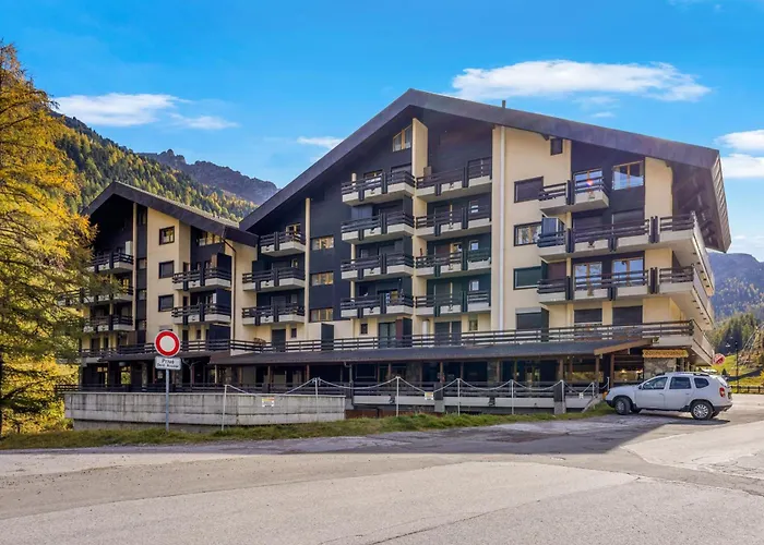 Dents-rousses E2 - 5 Pers - *